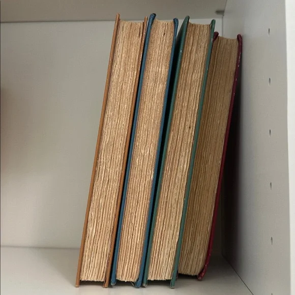 Children's Classics Book Set Vintage 1950’s - Picture 2 of 2